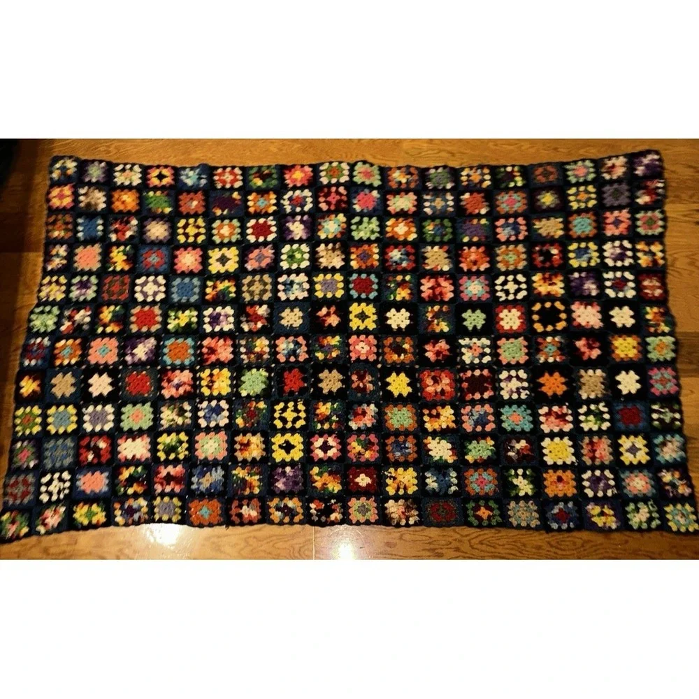 VTG 60's Colorful Granny Square Crochet Afghan Blanket Wool 41